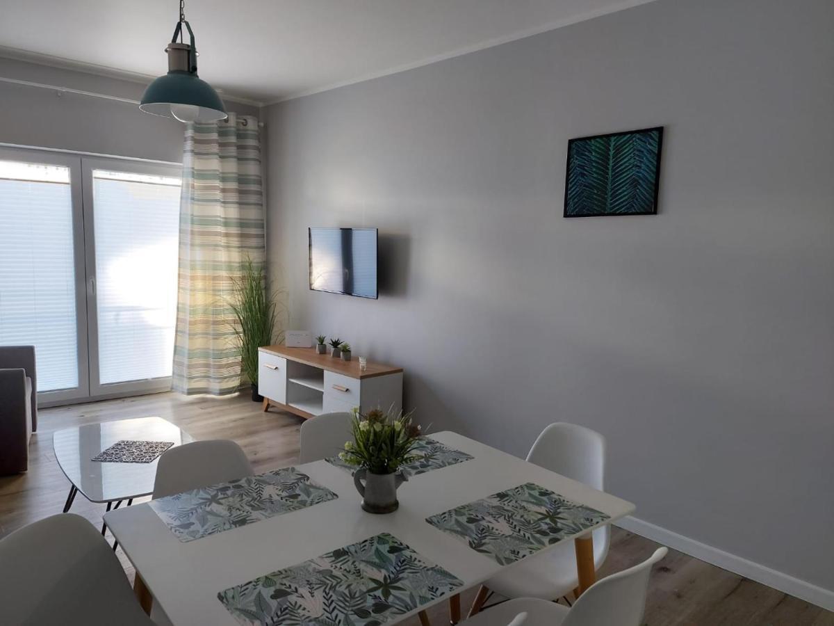 Apartamenty Z Tarasami "Mietowy Spokoj 15" "Romantyczna Szarosc 16" "Niebieska Elegancja 17" Maksymalnie Dla 6 Osob Pobierowo Ngoại thất bức ảnh